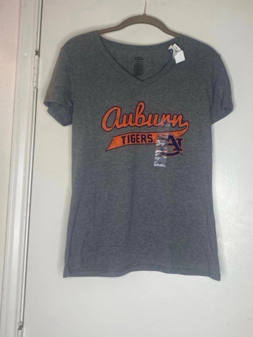 BNWT Authentic Collegiate Auburn University Short Sleeve Shirt Womens XSmall